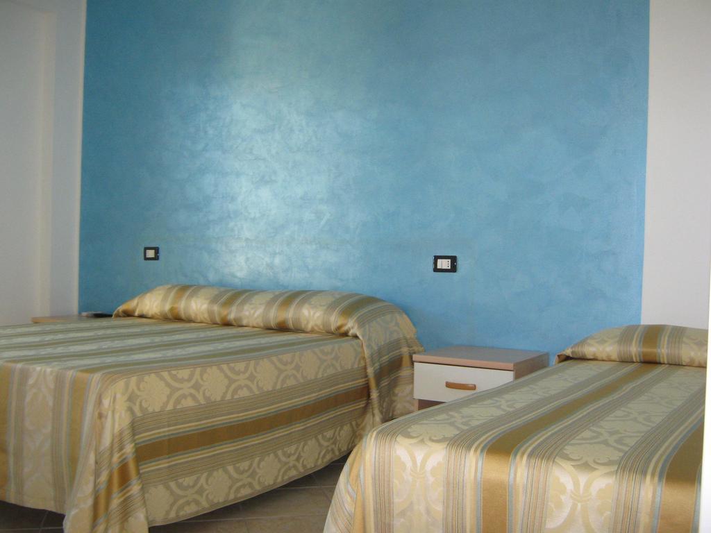 Bed And Breakfast Cirelli Scalea Chambre photo