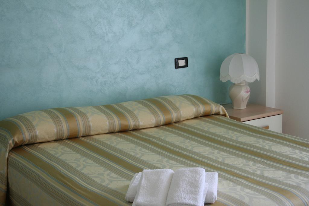 Bed And Breakfast Cirelli Scalea Chambre photo